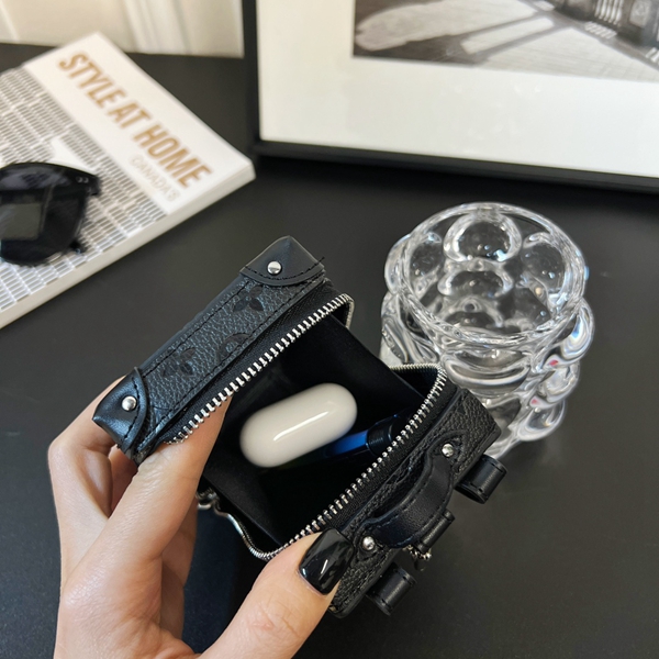 ブランドキーホルダー角部分ディテール